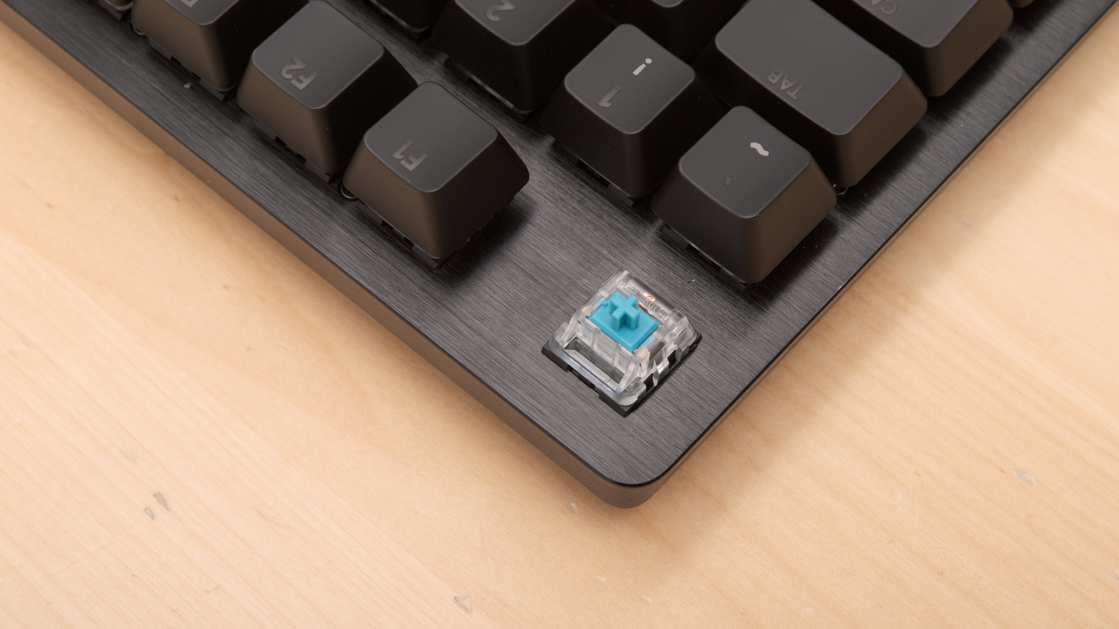Logitech G512 Special Edition Review - RTINGS.com