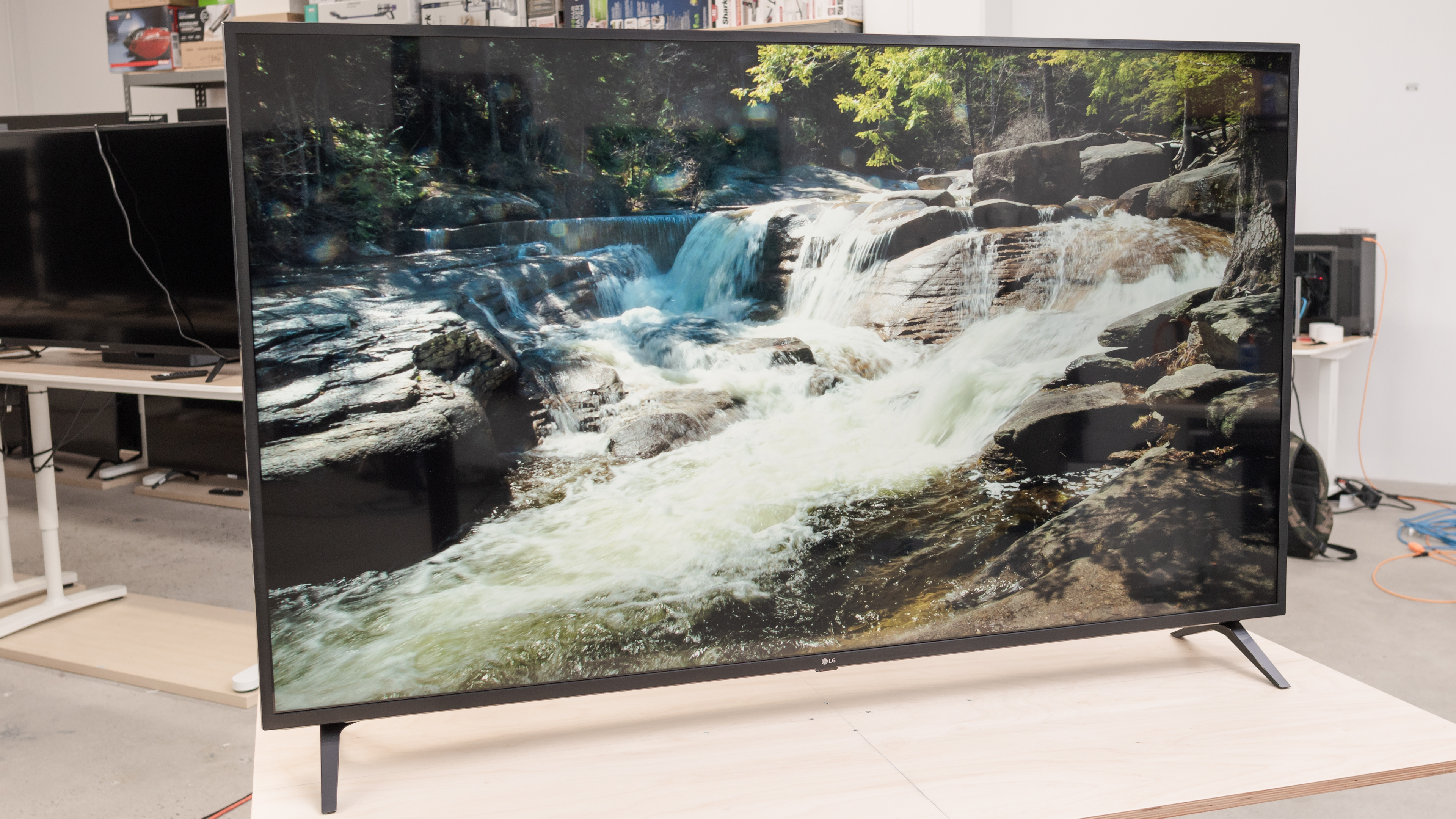 LG UN8500 Review (65UN8500PUI, 75UN8570PUC, 82UN8570PUC, 86UN8570PUC
